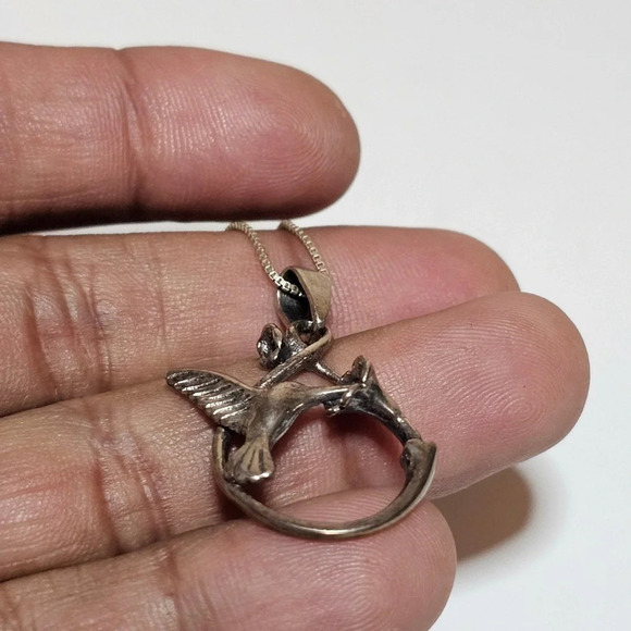 Sterling Silver 925 Infinity Hummingbird Pendant  On 18 Inch Long Box Link Chain - Picture 5 of 9